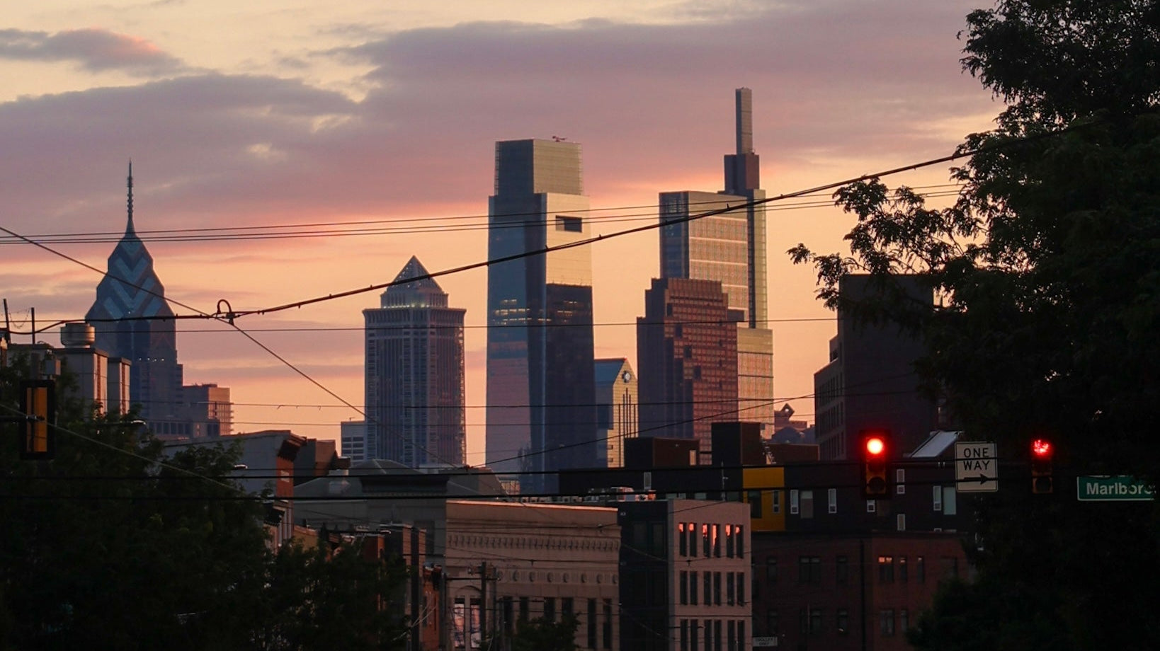 Philadelphia Travel: A Hub of Culture and Accessibility via Amtrak - Getaway Hats